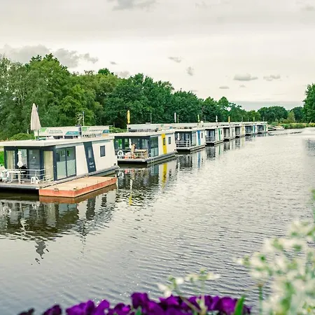 Botel Hb 7 - Hausboot *